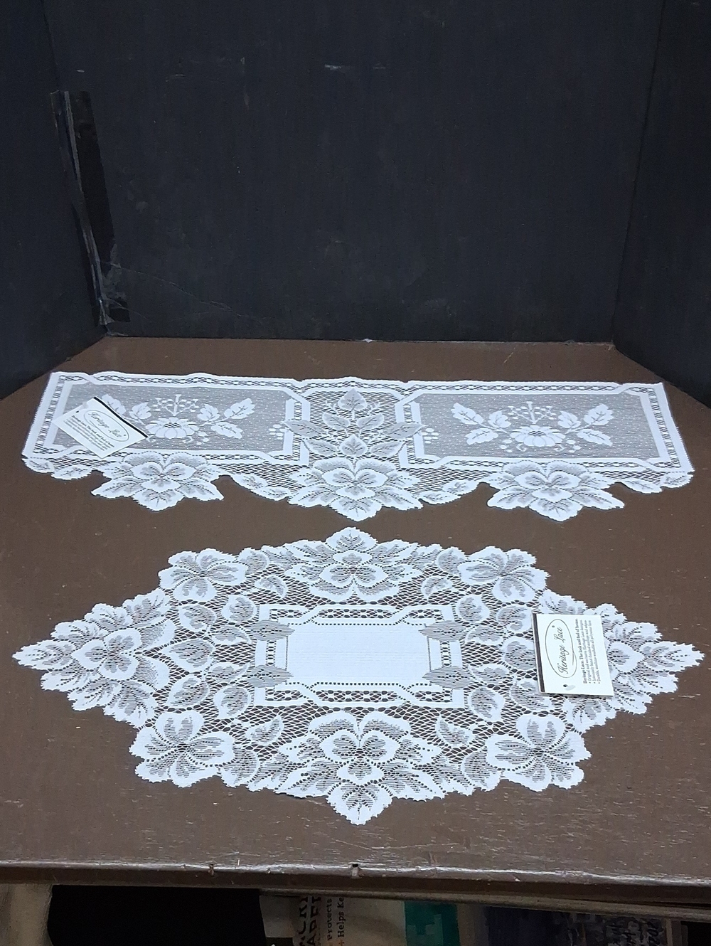 (F) 2pc Heritage Lace Scarf & Doily Set- White -New